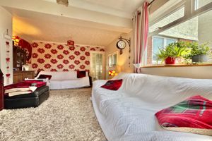 Lounge- click for photo gallery